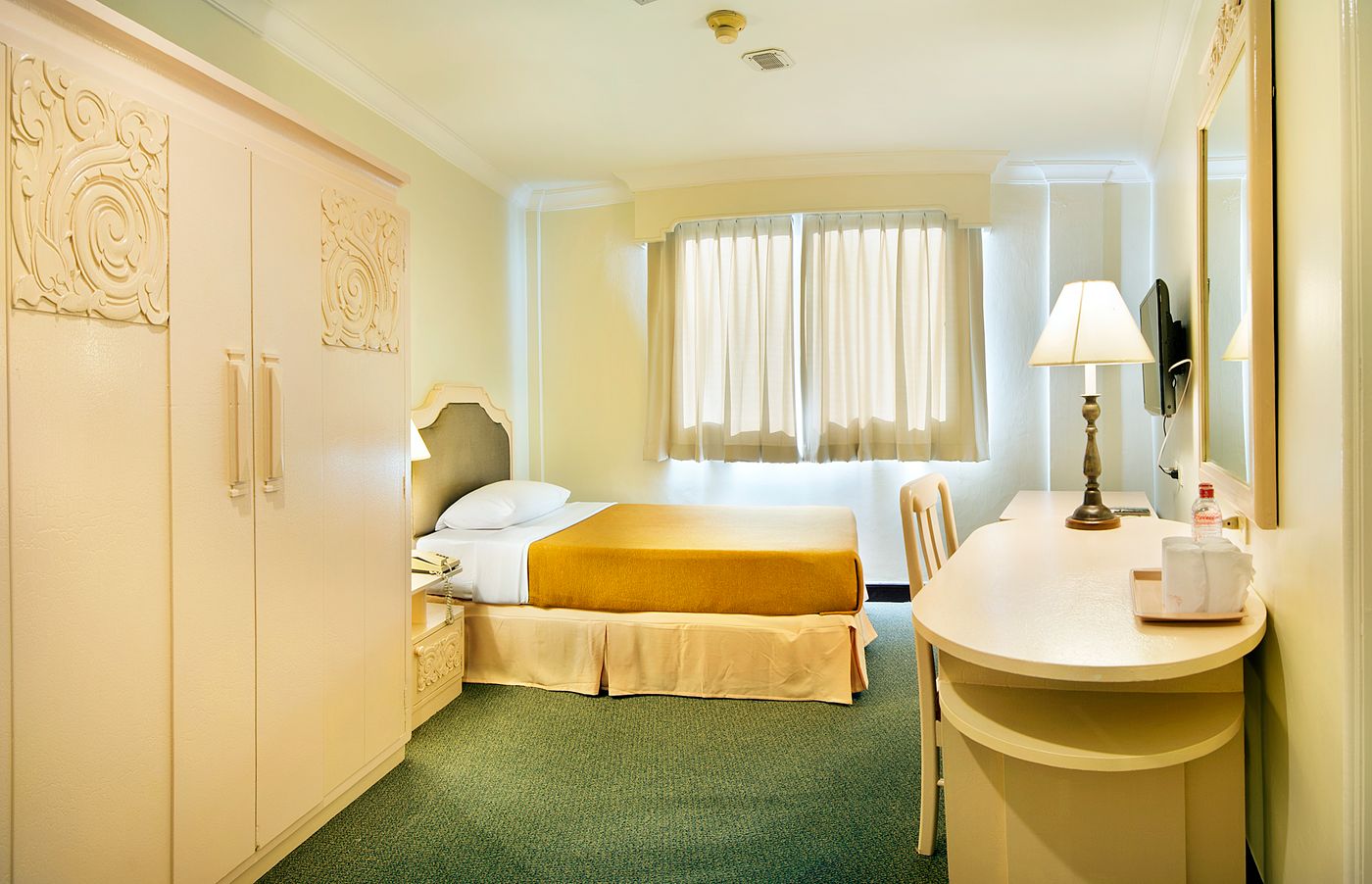 Royal-Rattanakosin-Hotel--SHA---Room-16