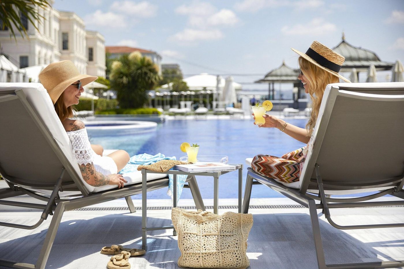 Four-Seasons-at-the-Bosphorus-Pool-39