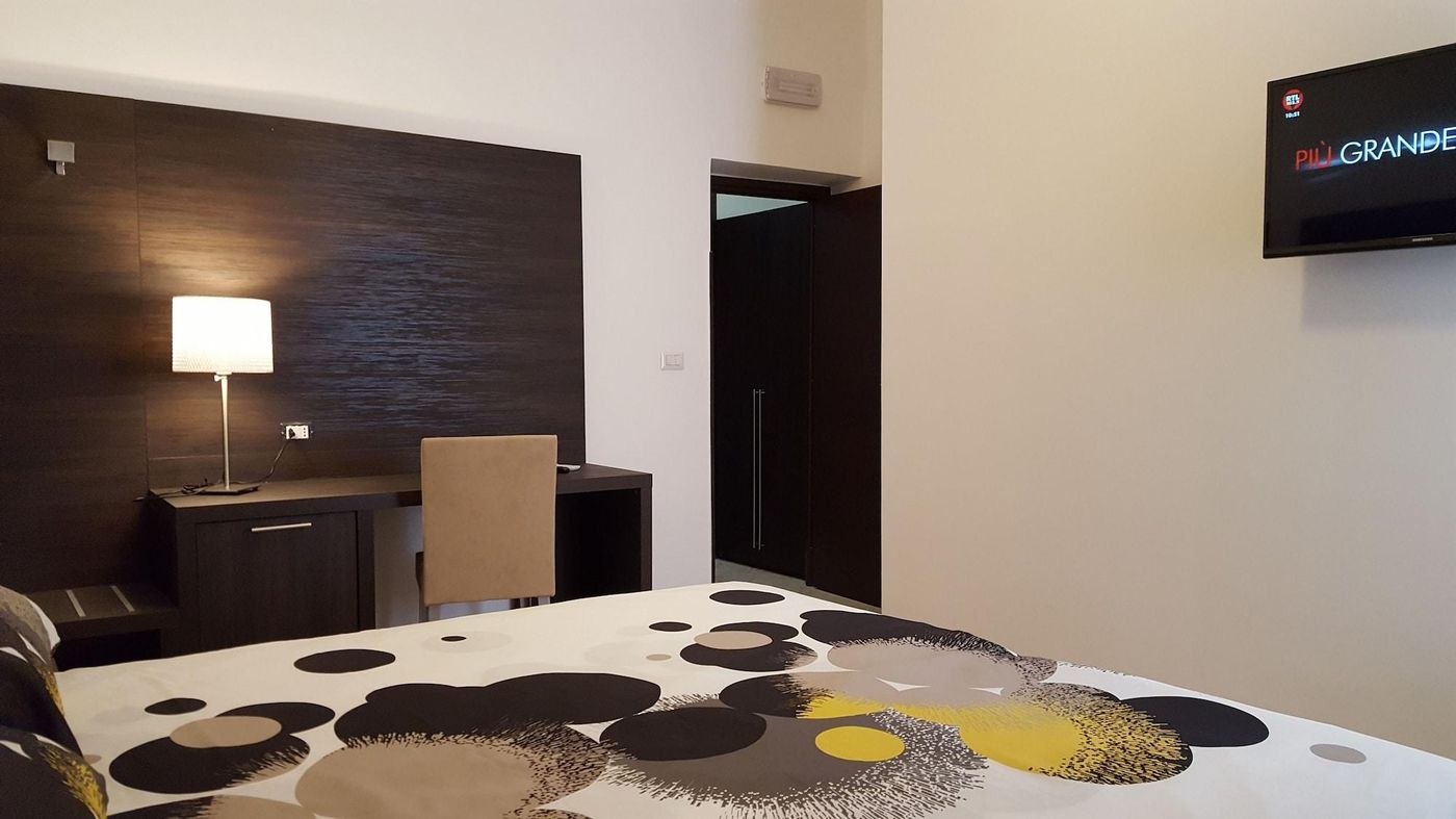 Una-Finestra-Su-Monti-Room-8