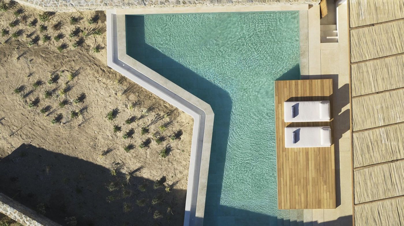 Bill---Coo-Suites-and-Lounge-Room-8