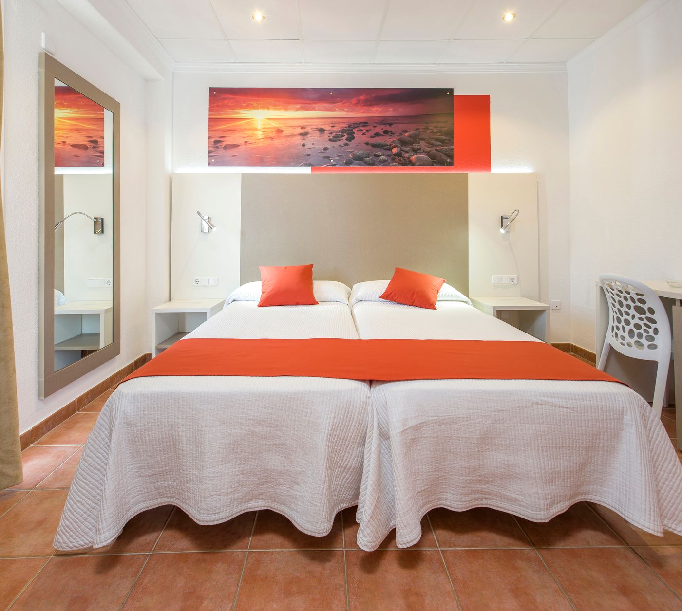 Hostal-Adelino-Room-8