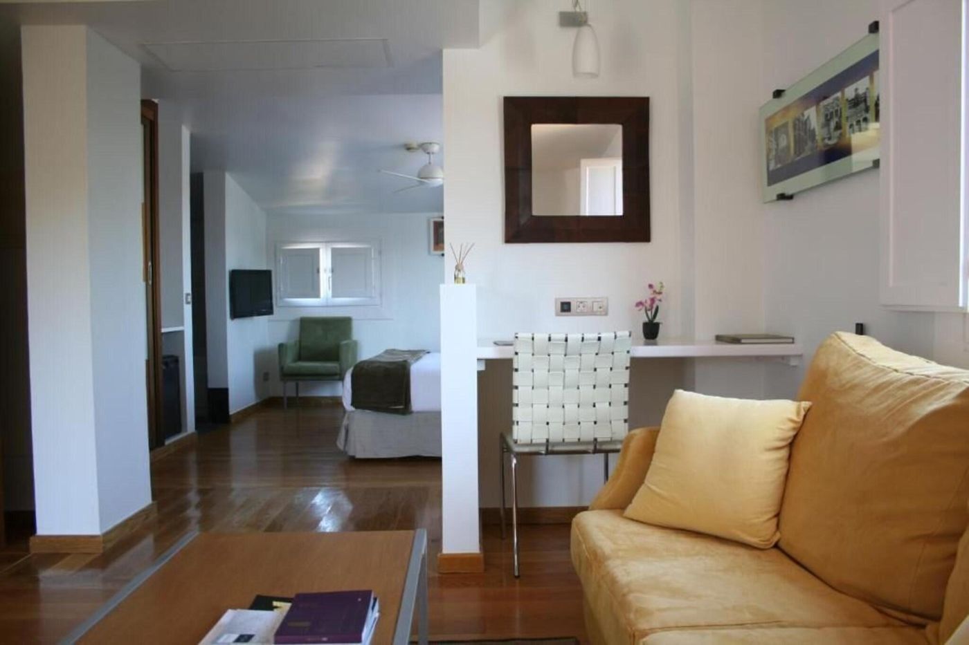 Mas-Passamaner-Room-73