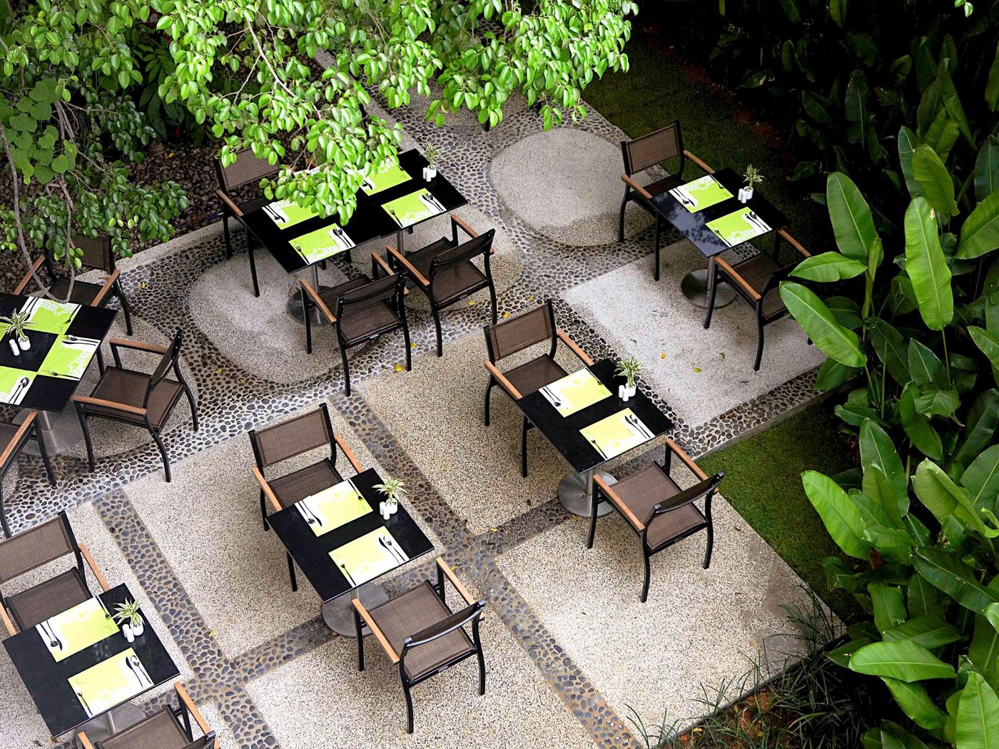 ibis-Phuket-Patong-Restaurant-10