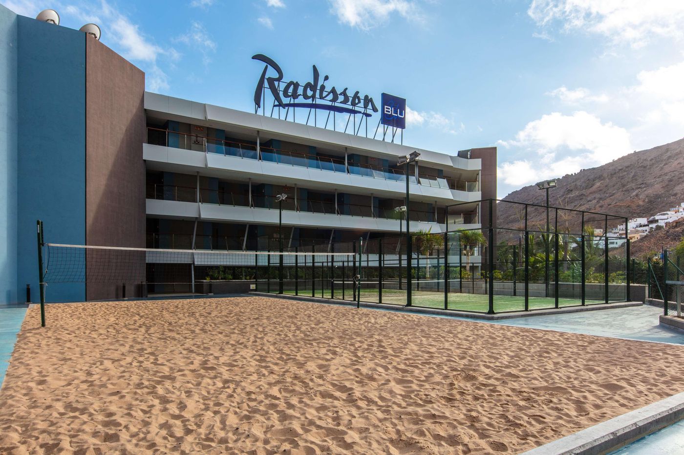 Radisson-Blu-Resort---Spa-Mogan-Sports-and-Entertainment-22