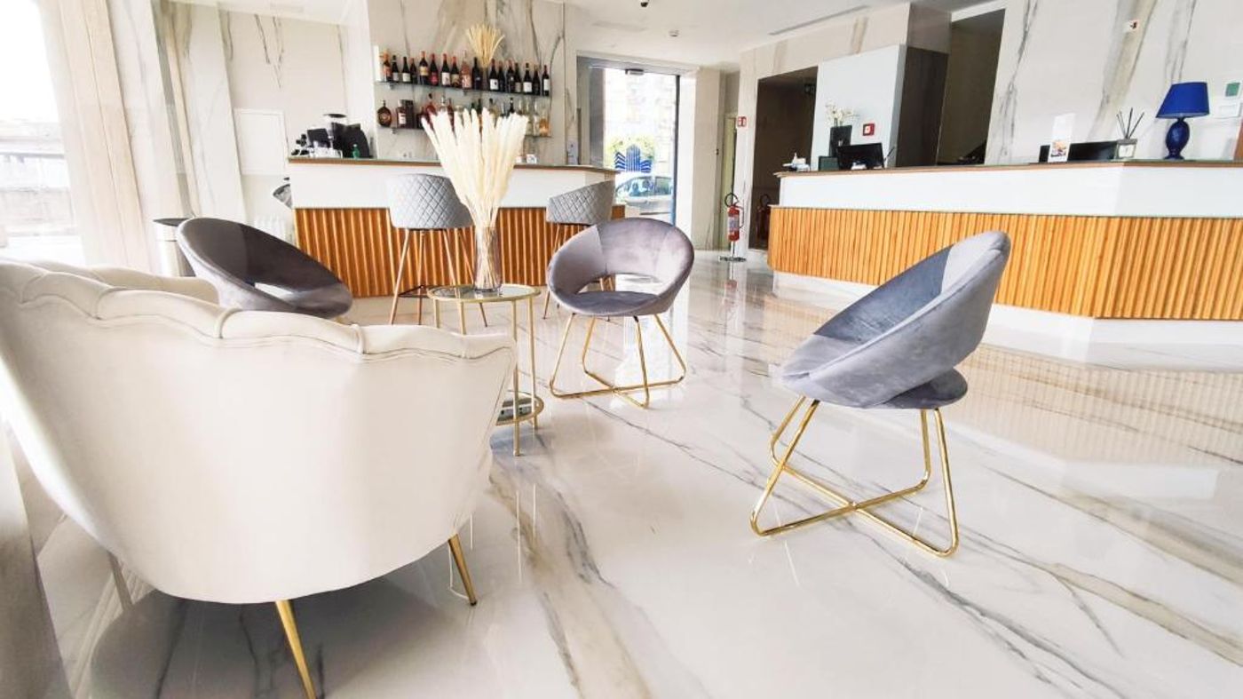 Catania-Sea-Palace-Hotel-Lobby-21