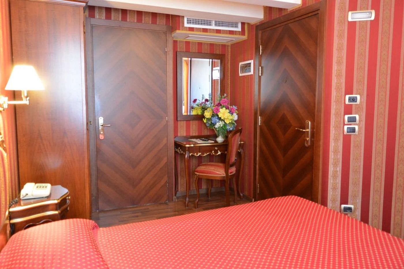 Citta-Di-Milano-Room-3