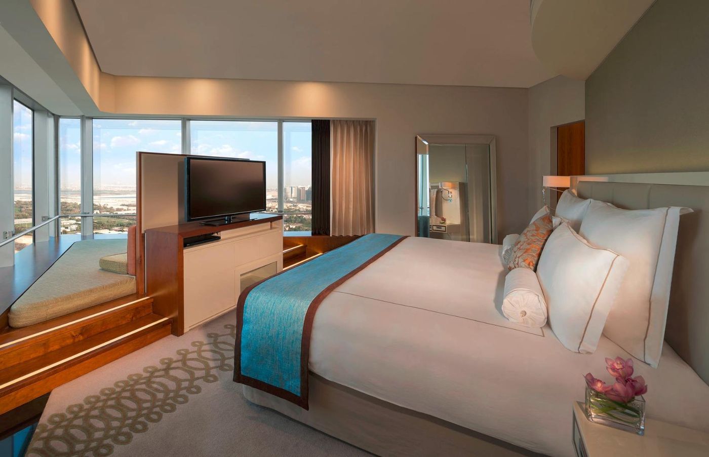 Jumeirah-Emirates-Towers-Room-21
