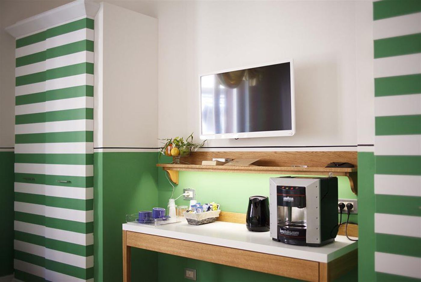 Piazza-Di-Spagna-Prestige-Hotel-General-view-6