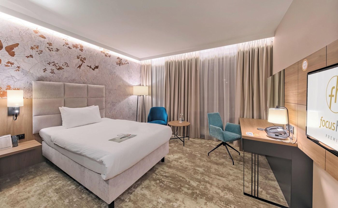 Focus-Hotel-Premium-Warszawa-Room-38
