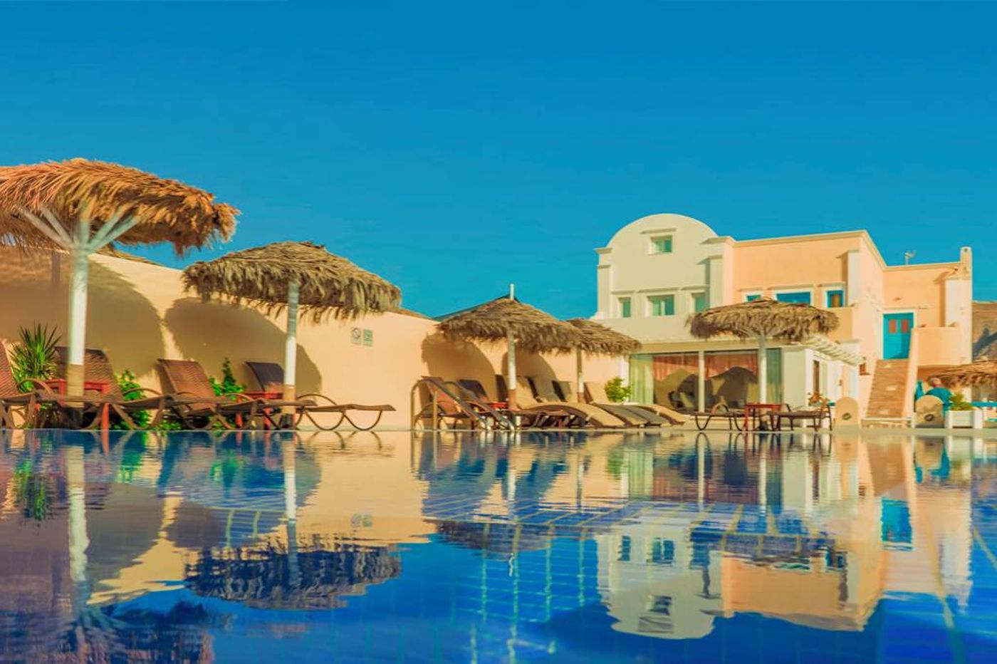 Perissa-Bay-General-view-2