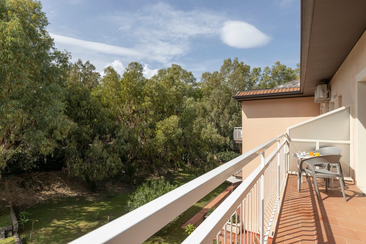 Residence-Villa-Giardini-Room-80