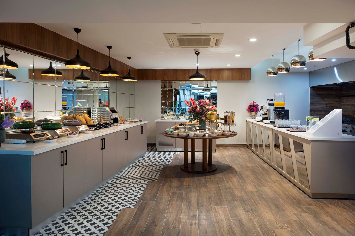 Buem-Hotel-Kosuyolu-Restaurant-51