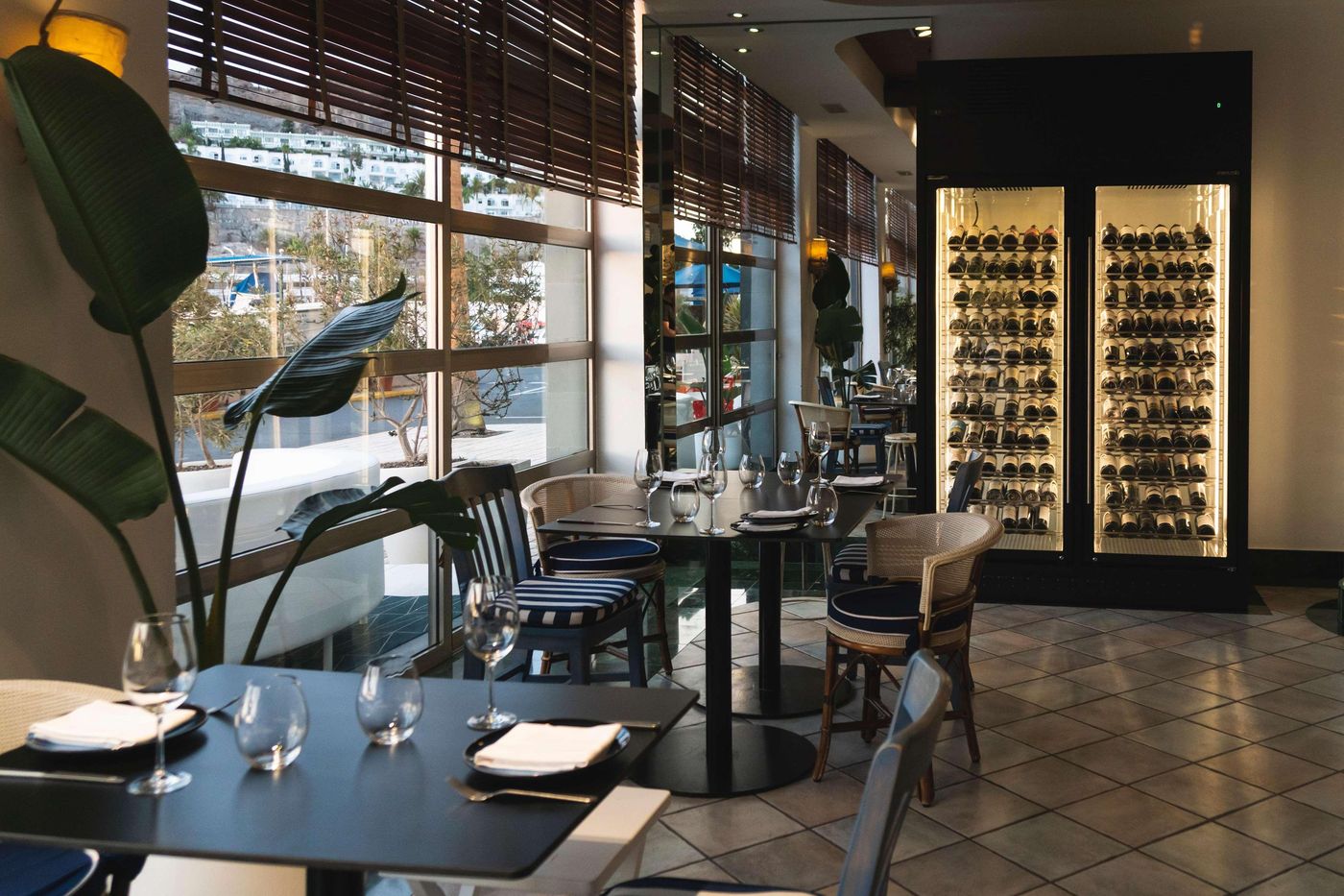 Marina-Suites-Restaurant-47