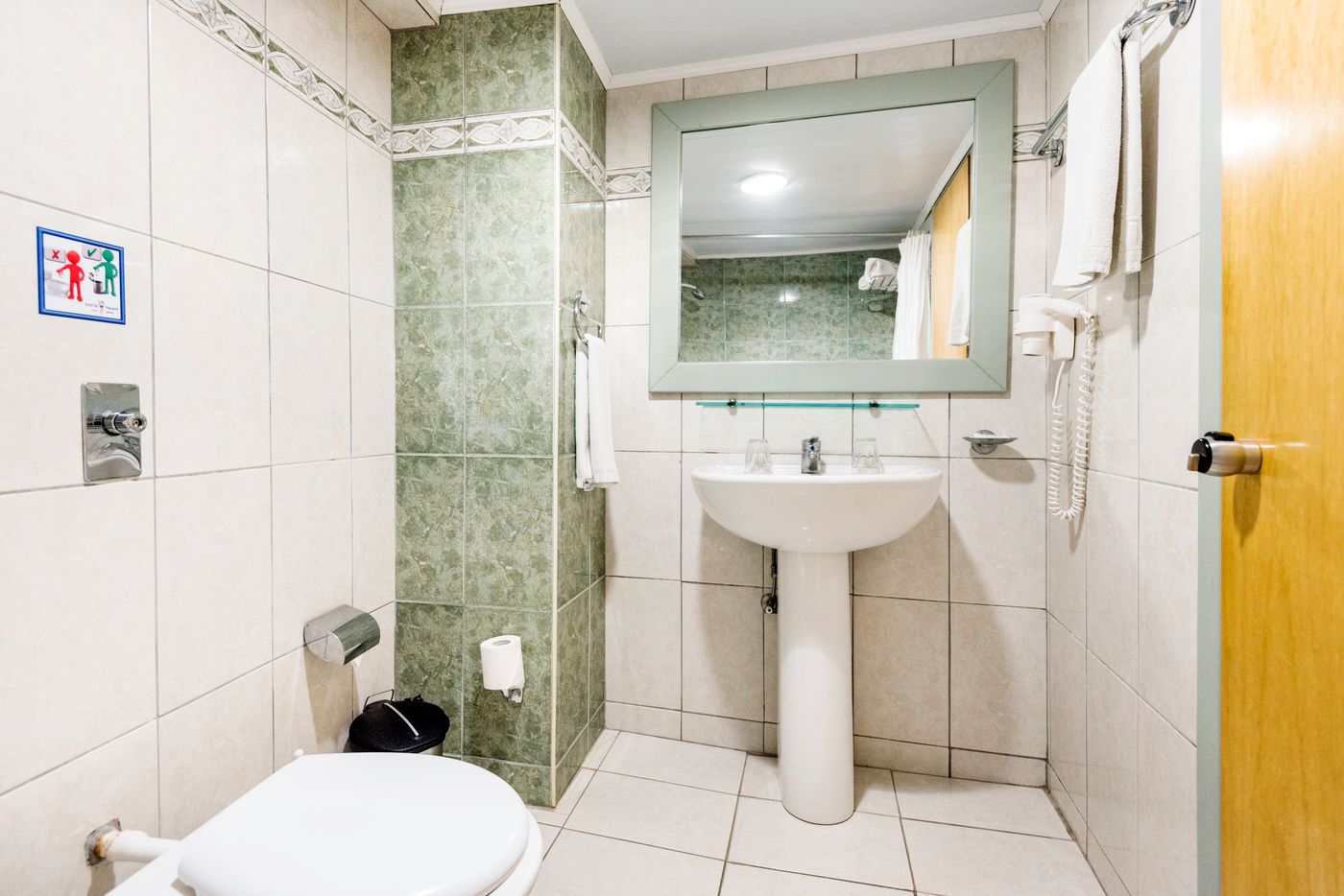 Kosta-Palace-Room-39