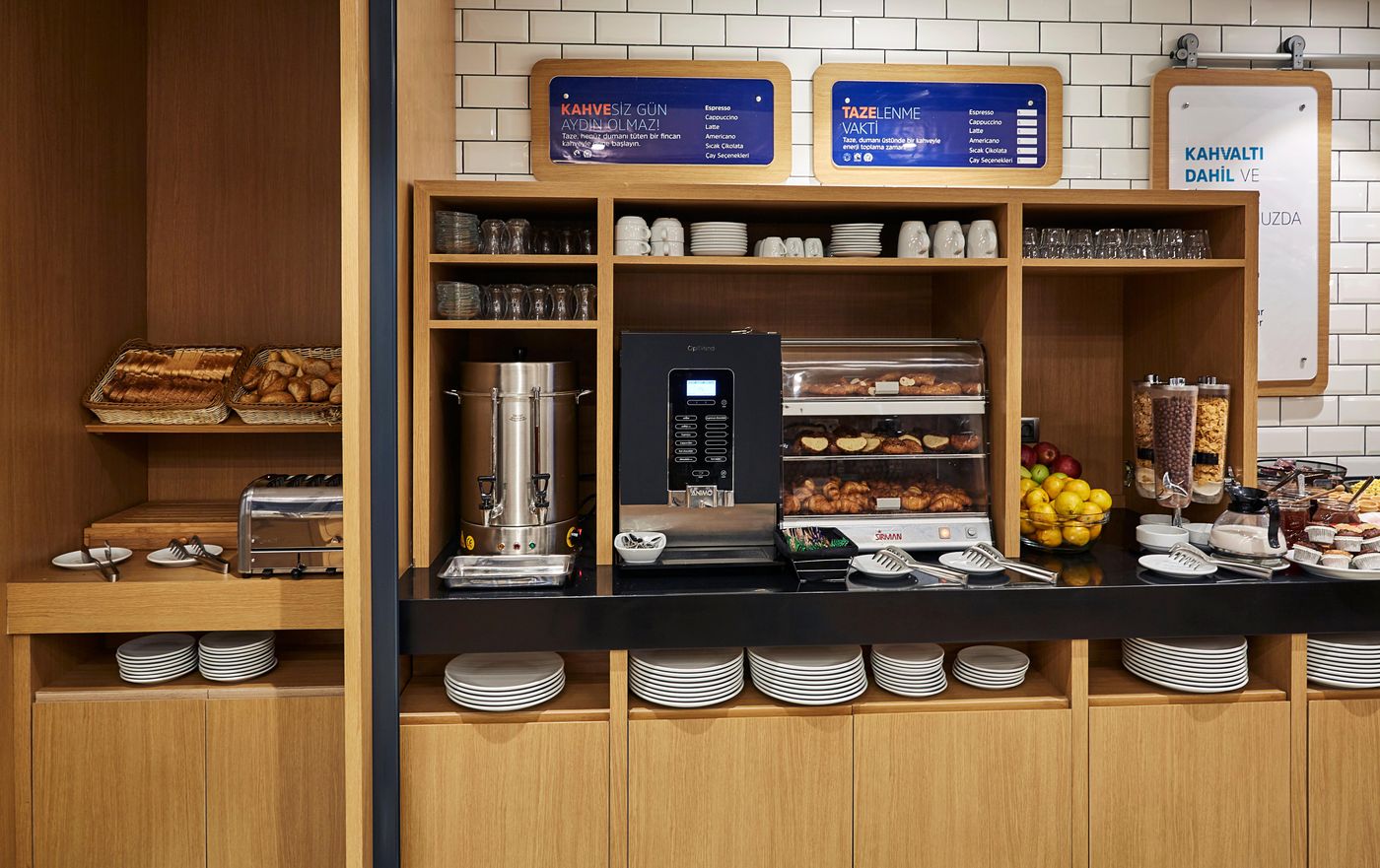 Holiday-Inn-Express-Istanbul--Atakoy-Metro-Restaurant-31