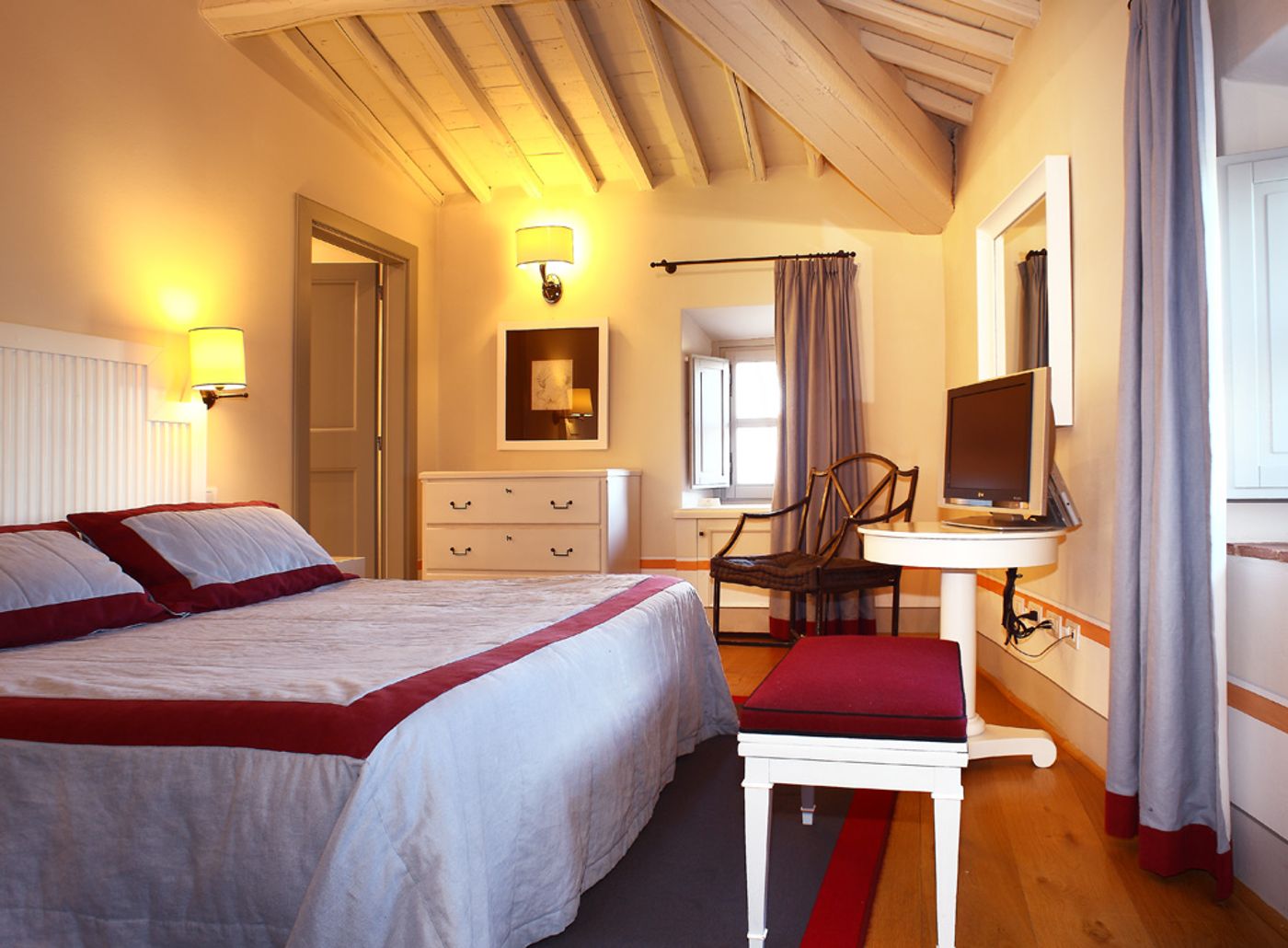 Borgo-Scopeto-Wine---Country-Relais-Room-38