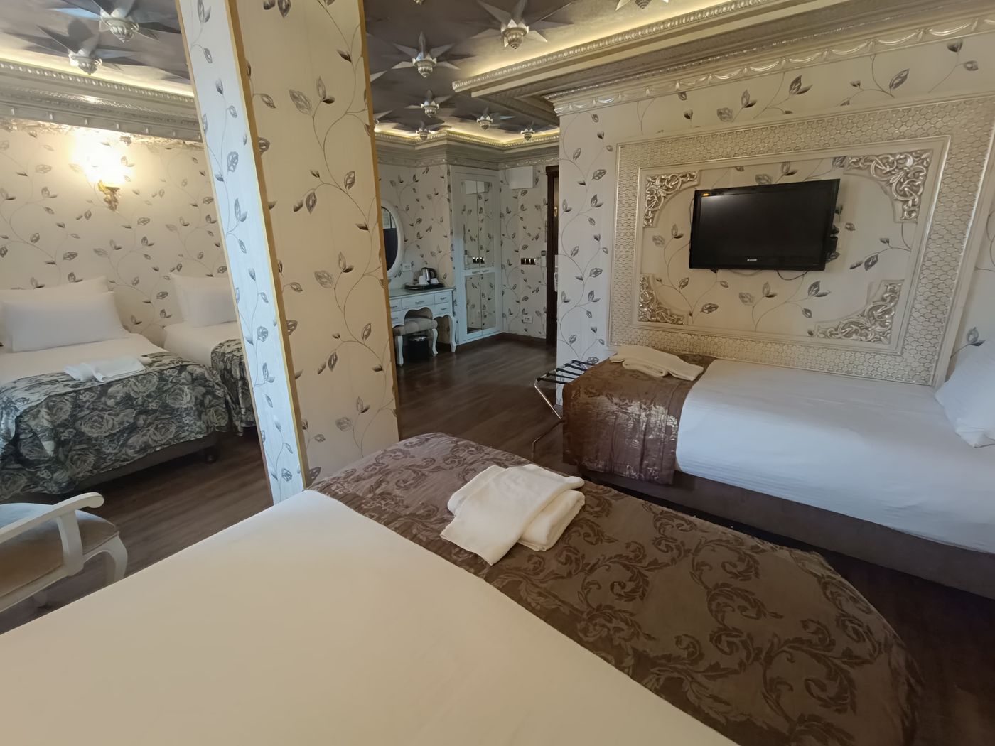 Golden-Horn-Sirkeci-Room-42