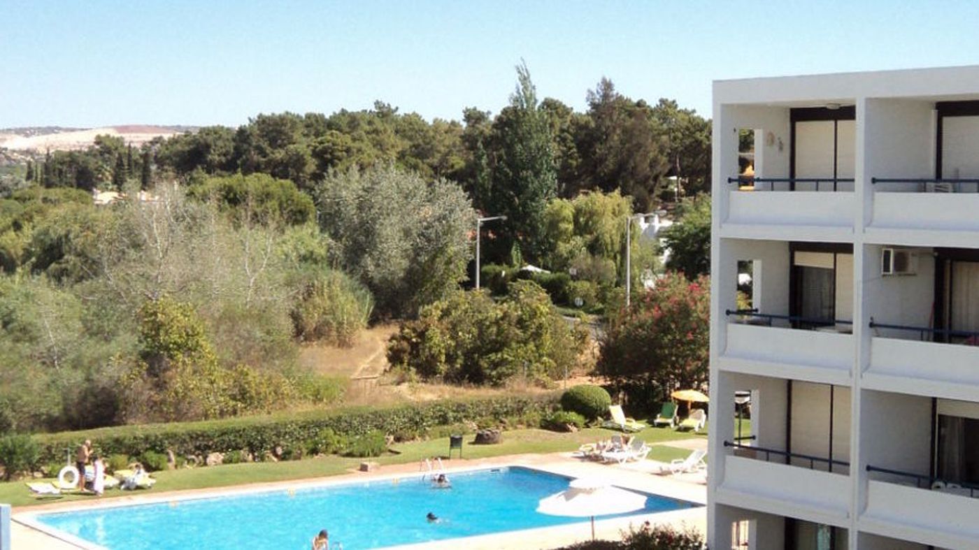 Parque-Mourabel--Pe-Do-Lago-and-Oasis-Village-Pool-4