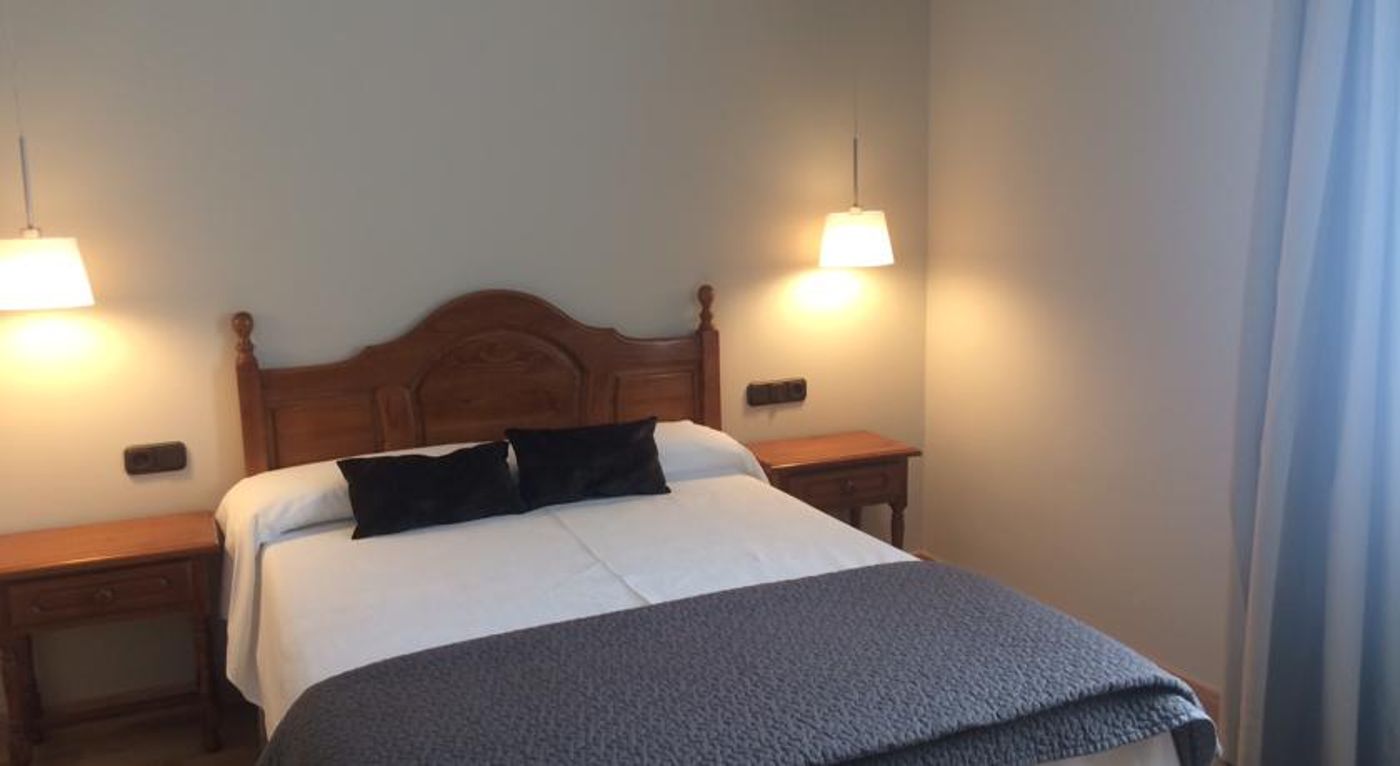 Picos de Europa-Spain-ARENAS DE CABRALES-Room-6