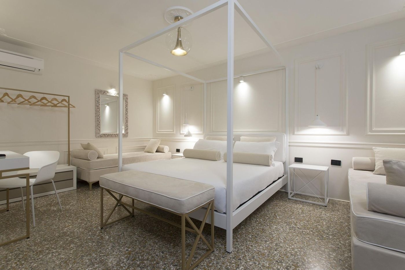 San-Marco-Suite-755-Room-33