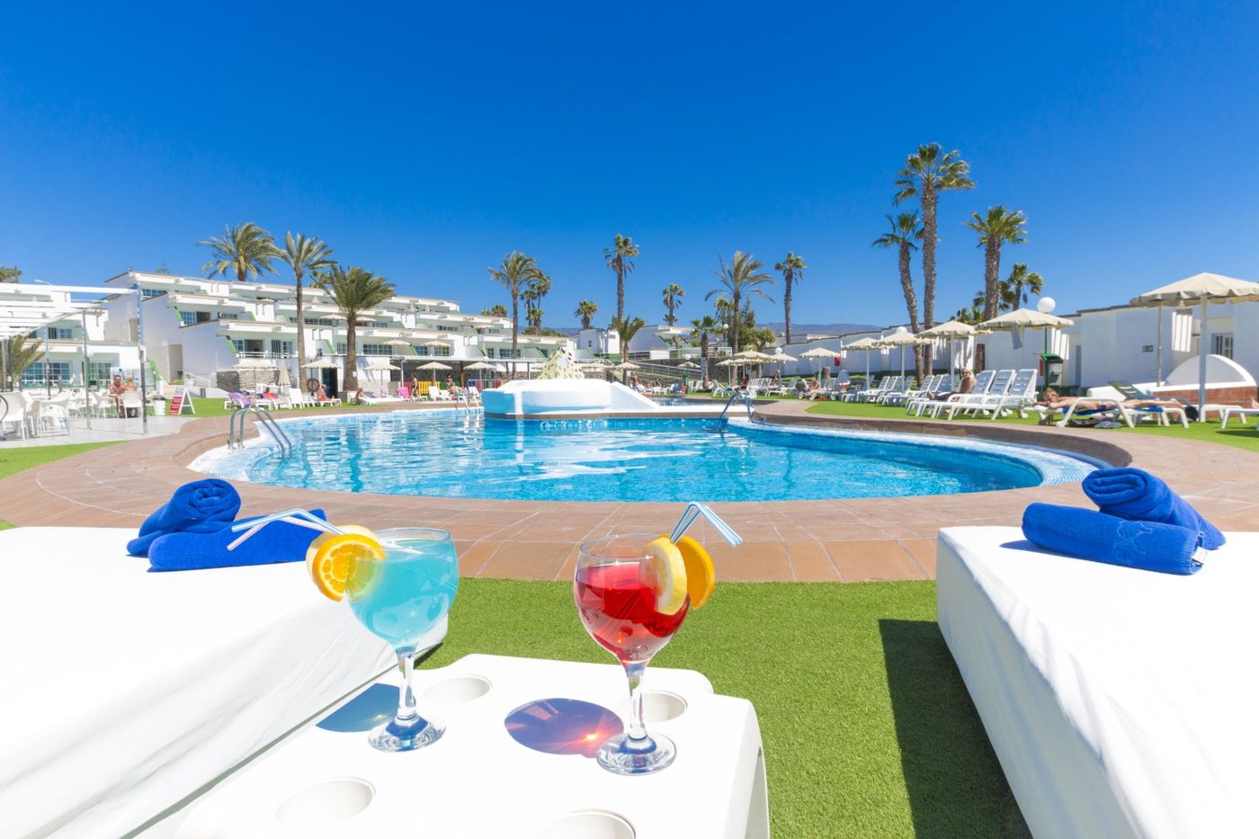 Vista-Oasis-Bungalows-Room-4