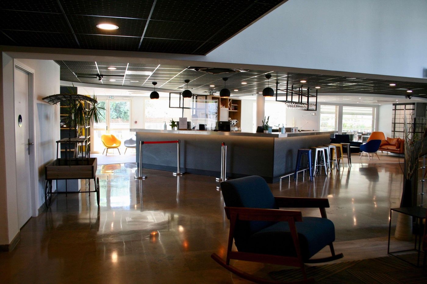Campanile Montpellier Ouest - Croix D'Argent - France - Montpellier - Lobby - 9