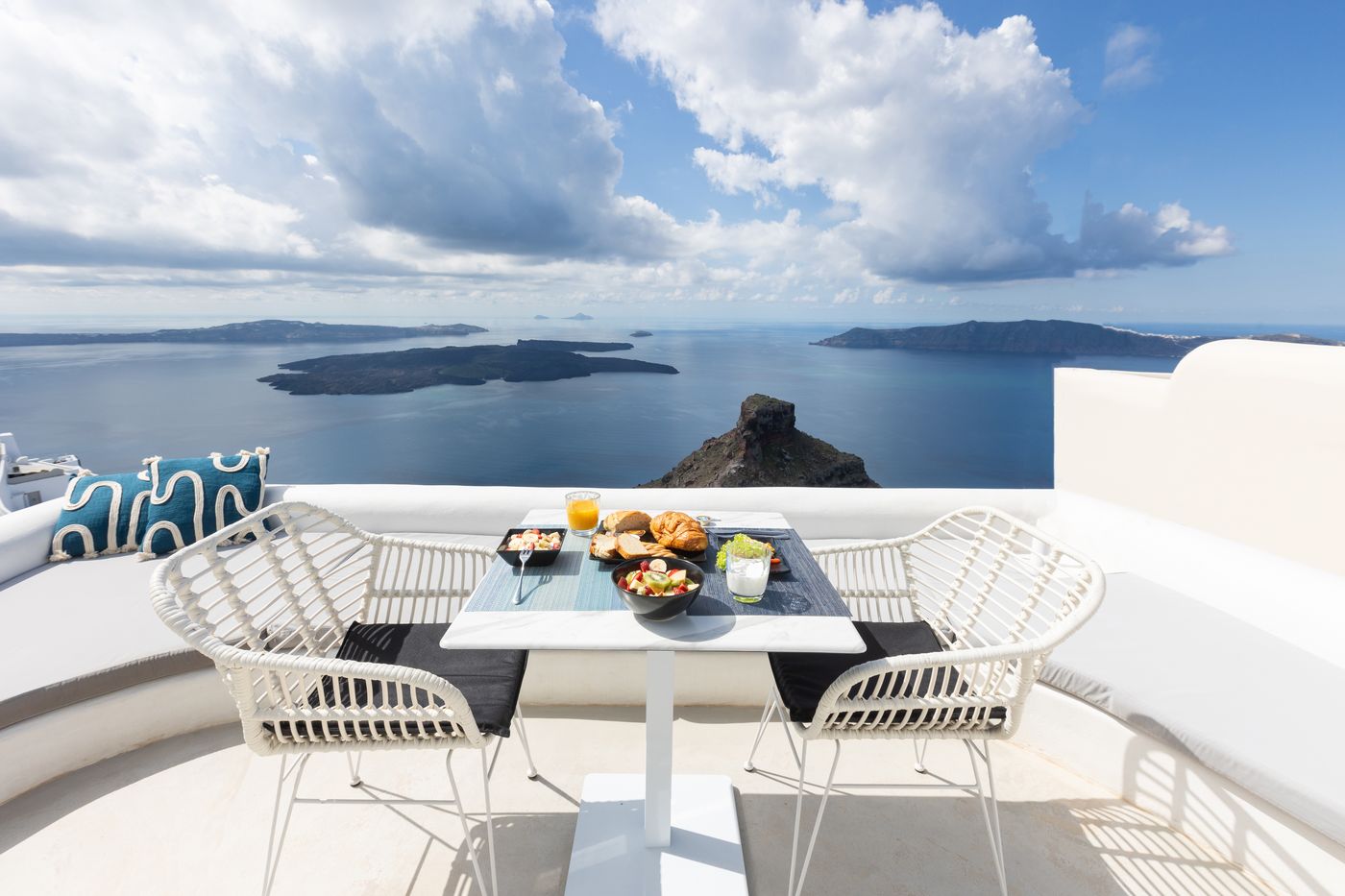 Heaven-s-Edge-Room-58