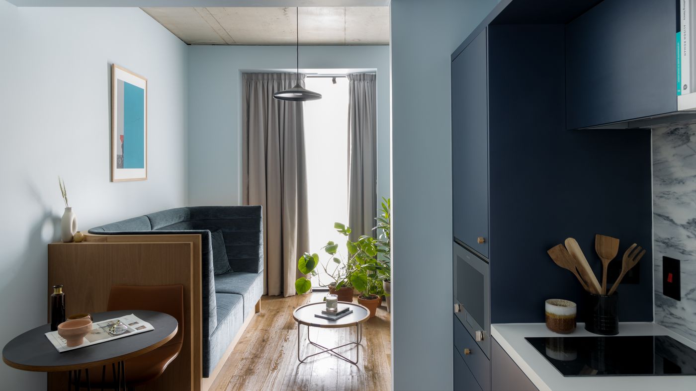 Beckett-Locke--North-Docks-Room-22