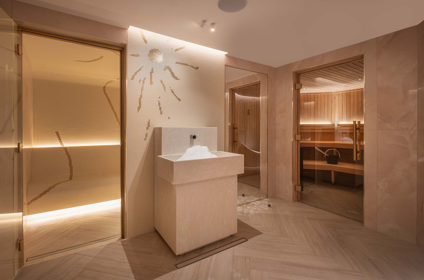 Hotel-Elysia-By-Inwood-Hotels-Pool-67