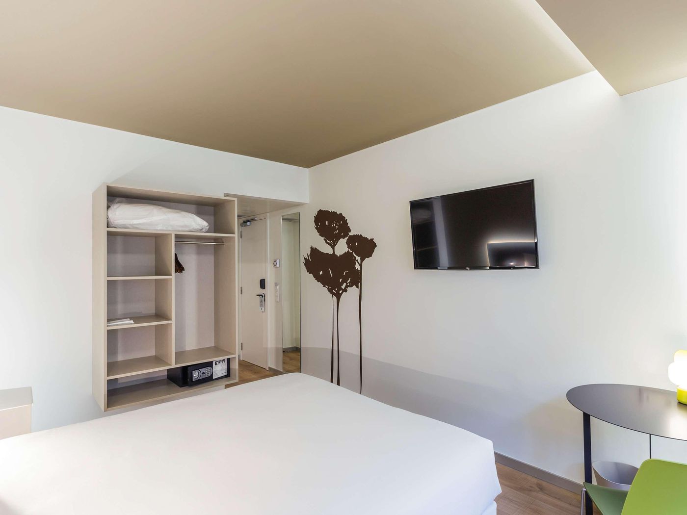 ibis-Styles-Lisboa-Centro-Marqu-s-de-Pombal-Room-32
