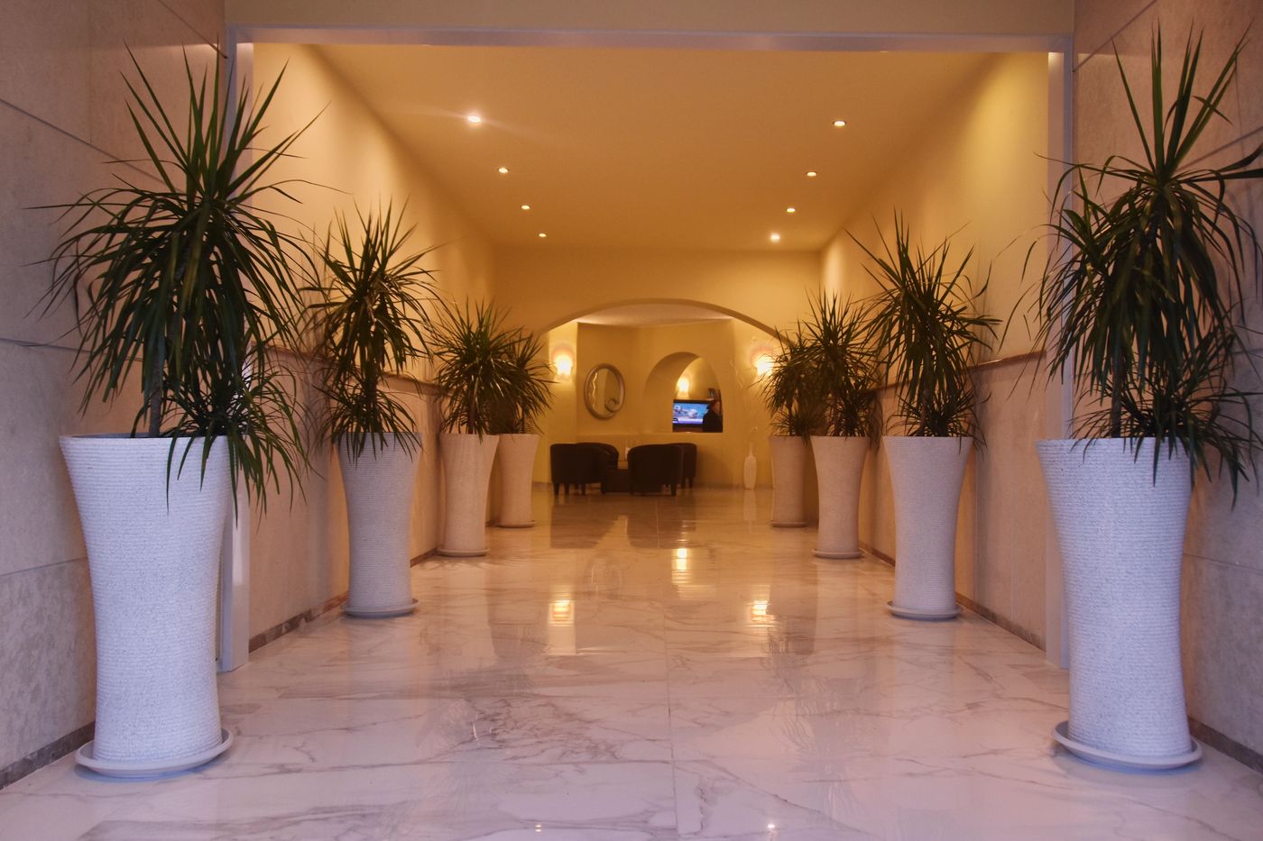 Ocean-Heights-Lobby-23