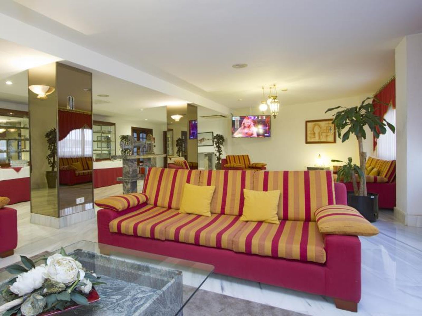 Hotel-Lancelot-Lobby-14