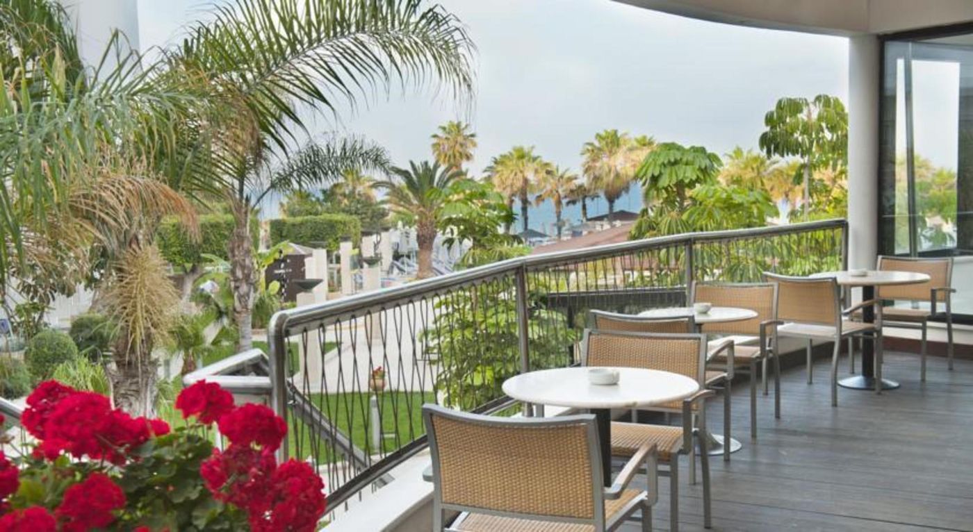 Louis-Ledra-Beach-Terrace-6