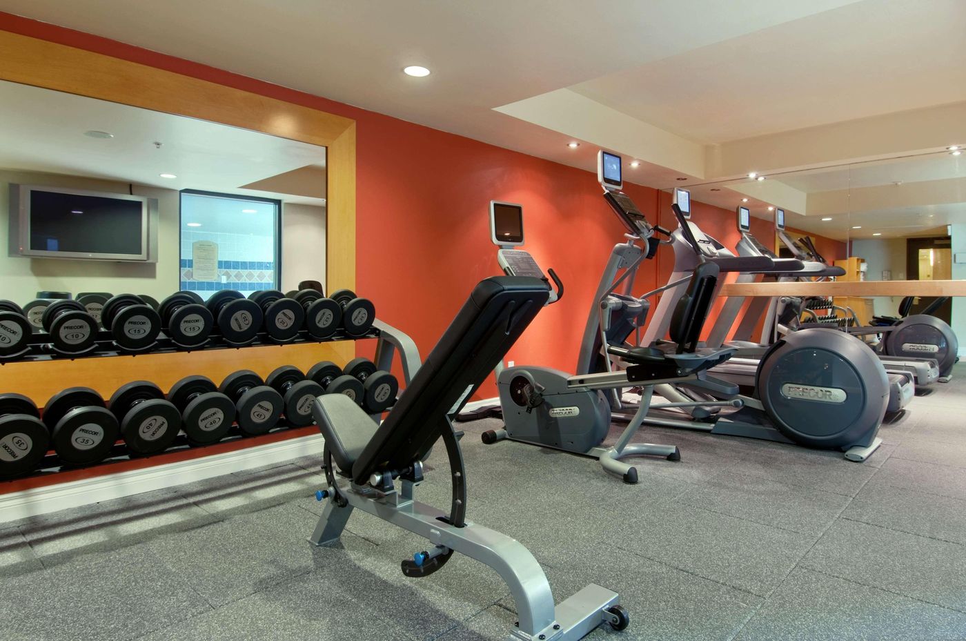 Hilton-Vancouver-Airport-Sports-and-Entertainment-49
