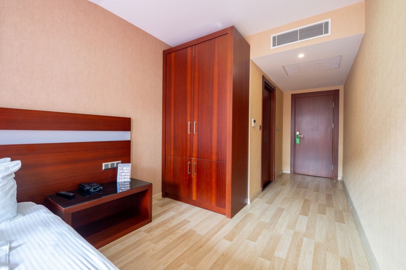 Park-by-Clover-Hotel-Room-27