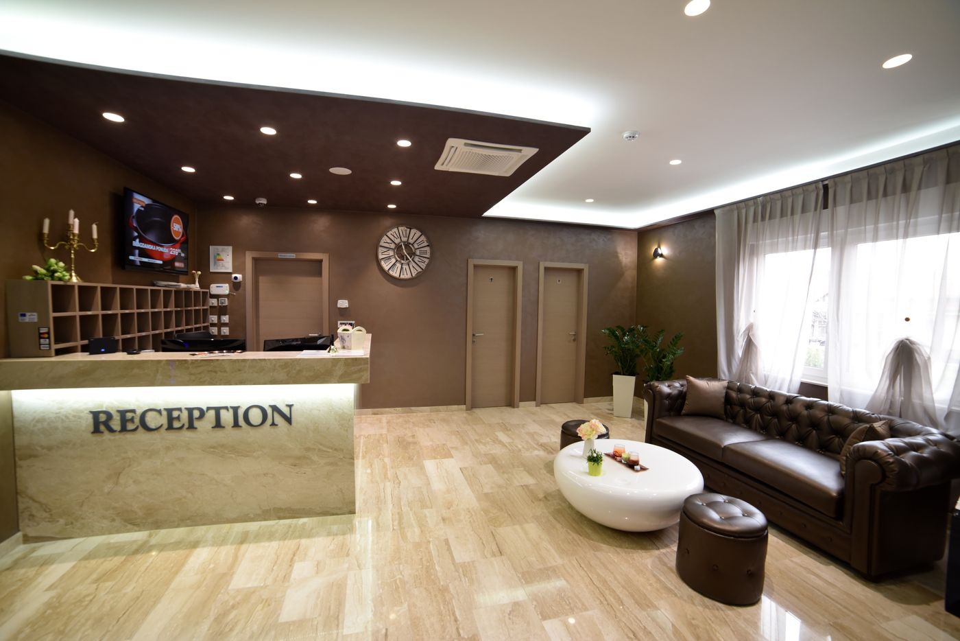 Royal Airport-Croatia-ZAGREB - VELIKA GORICA-Lobby-4