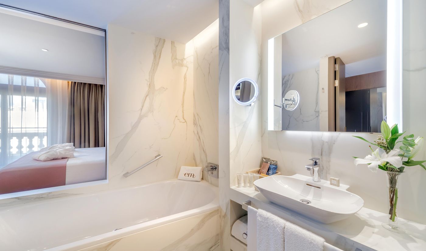 Barcelo-Emperatriz-Room-42