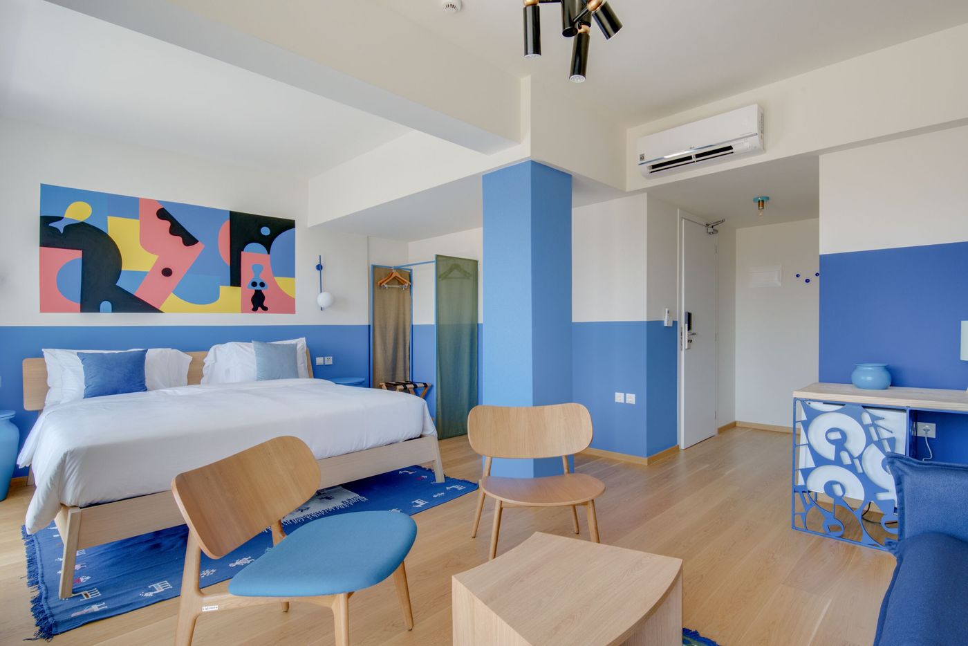 Selina Theatrou Athens 10