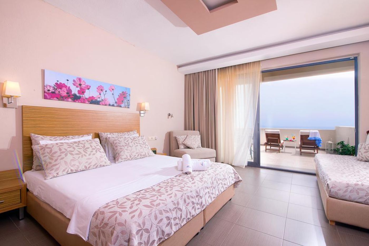 Aeolis Thassos Palace