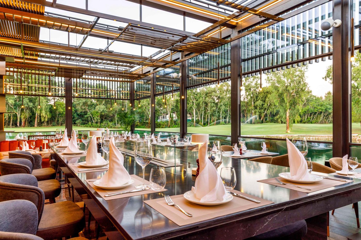 Kempinski-Hotel-The-Dome-Restaurant-24