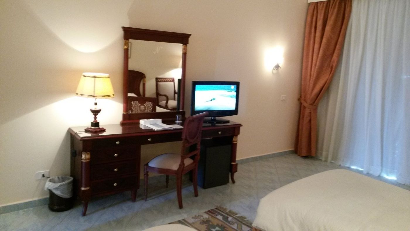 AL-Nabila-Grand-Makadi-Room-14