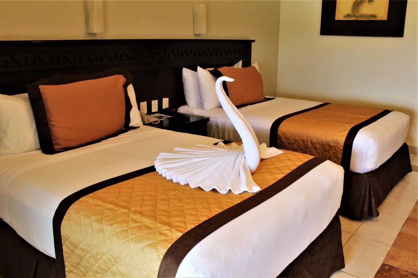 Bluebay-Grand-Esmeralda-Room-33