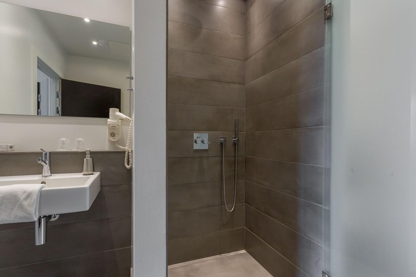 Mercur-Copenhagen-Hotel-Room-49