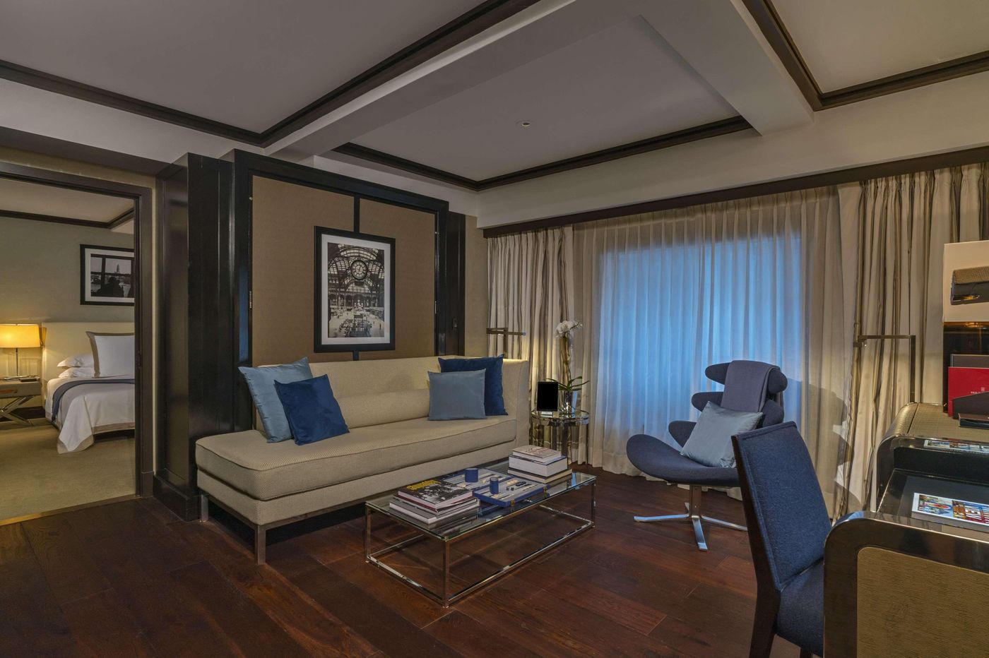 The-Chatwal-in-the-unbound-Collection-Room-37