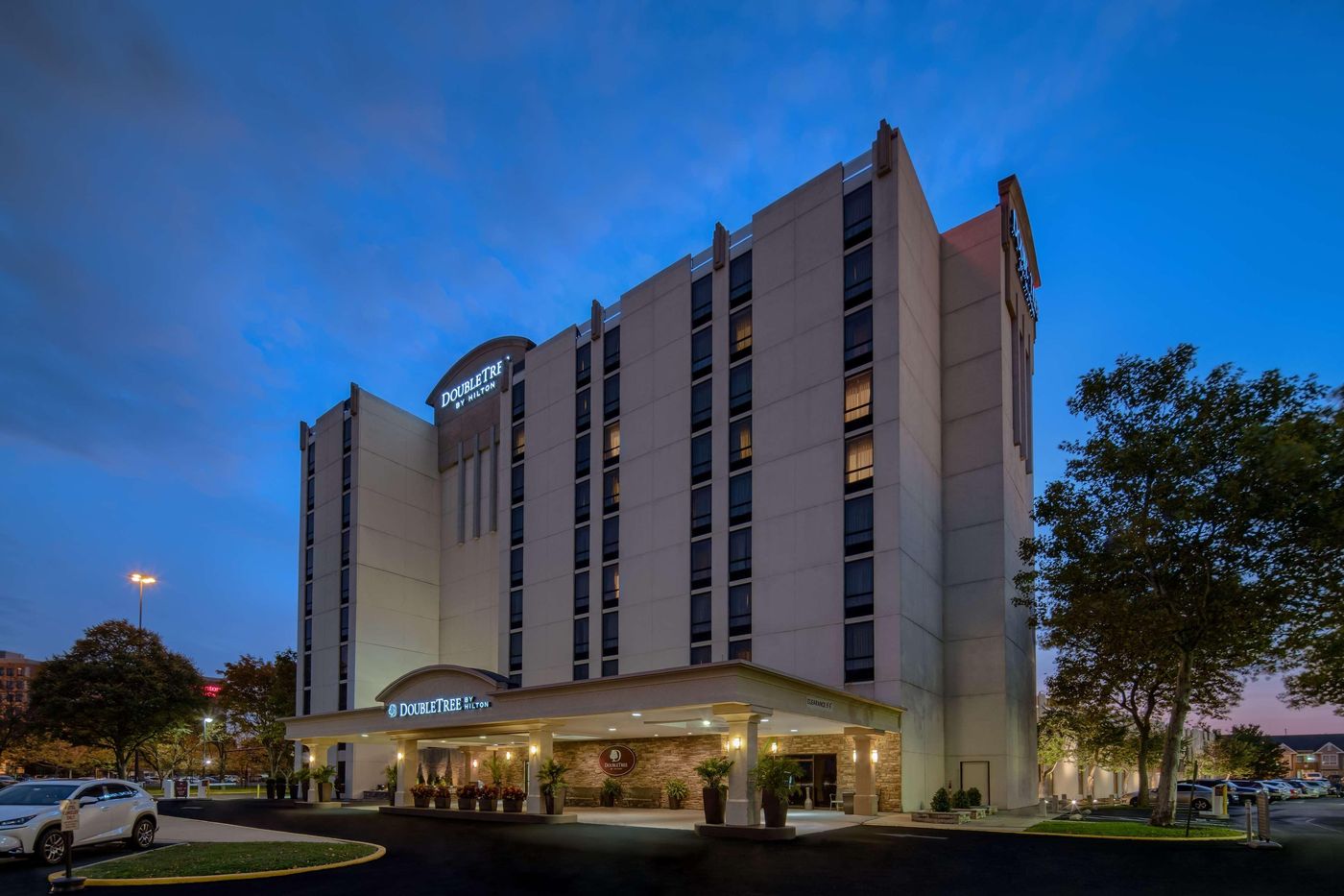 DoubleTree by Hilton Philadelphia Airport-United States-PHILADELPHIA-General view-1