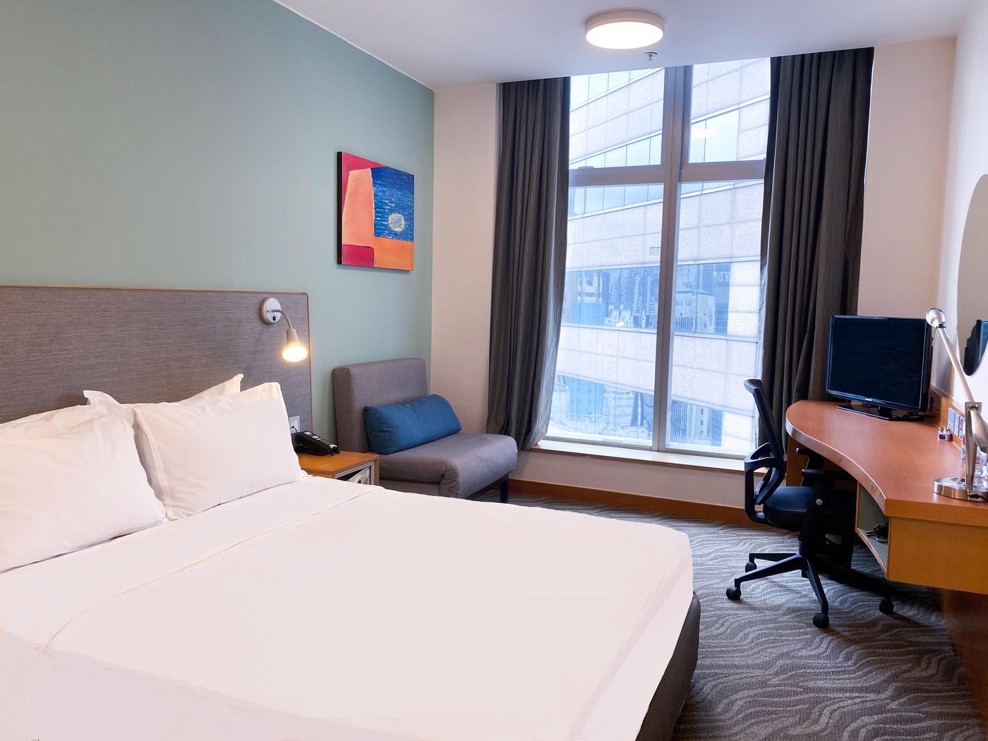 Holiday-Inn-Express-Causeway-Bay-Hong-Kong-Room-28