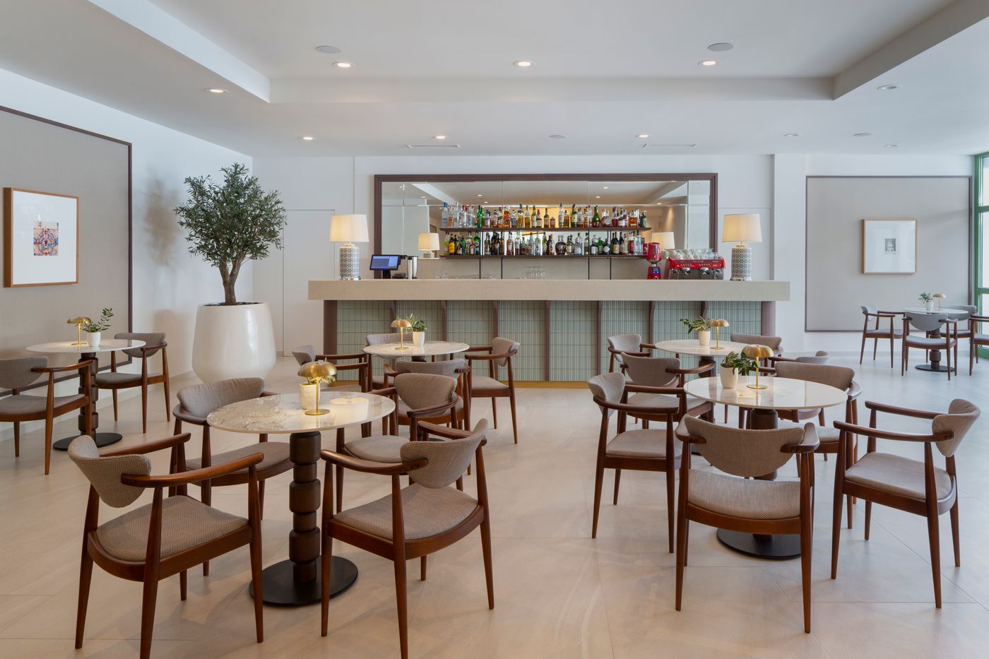 Bluesun-Hotel-Marina-Bar-30