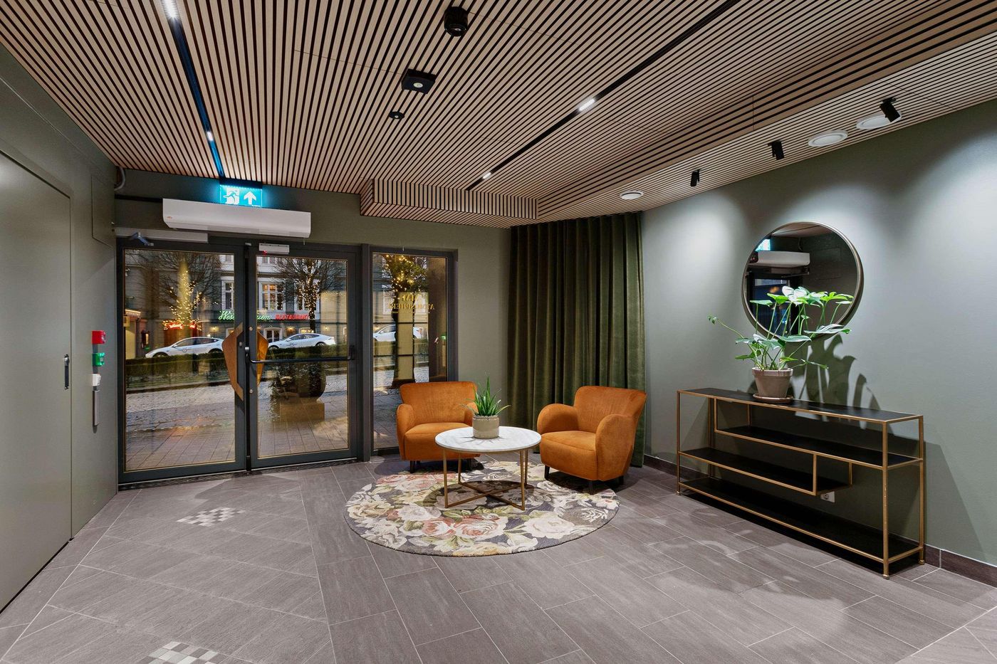 Sure Hotel Studio by Best Western Ole Bull-Norway-Bergen-Lobby-10