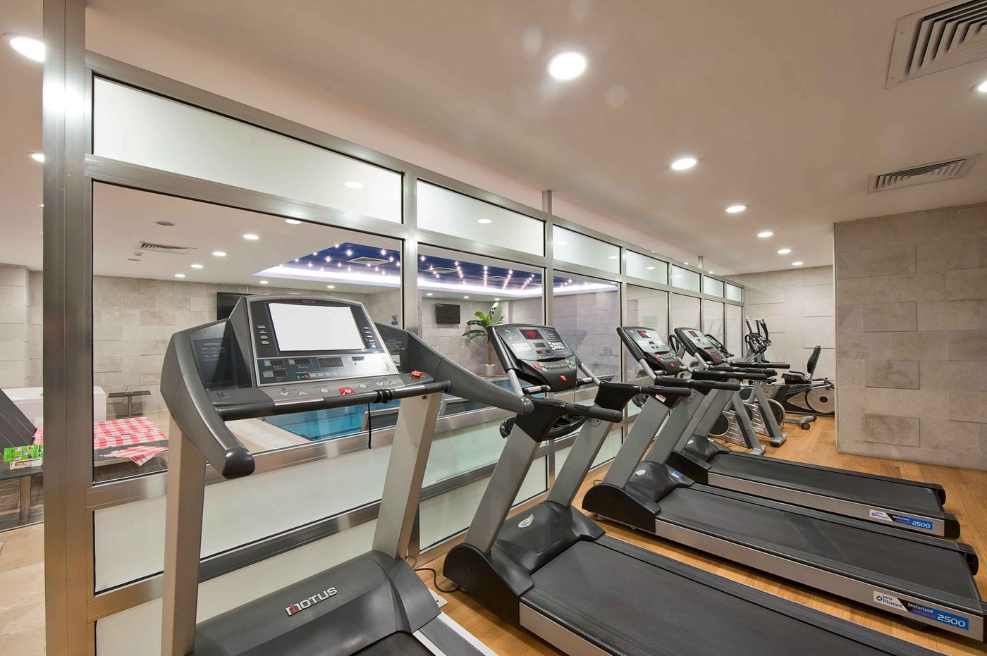 Grand-S-Sports-and-Entertainment-33