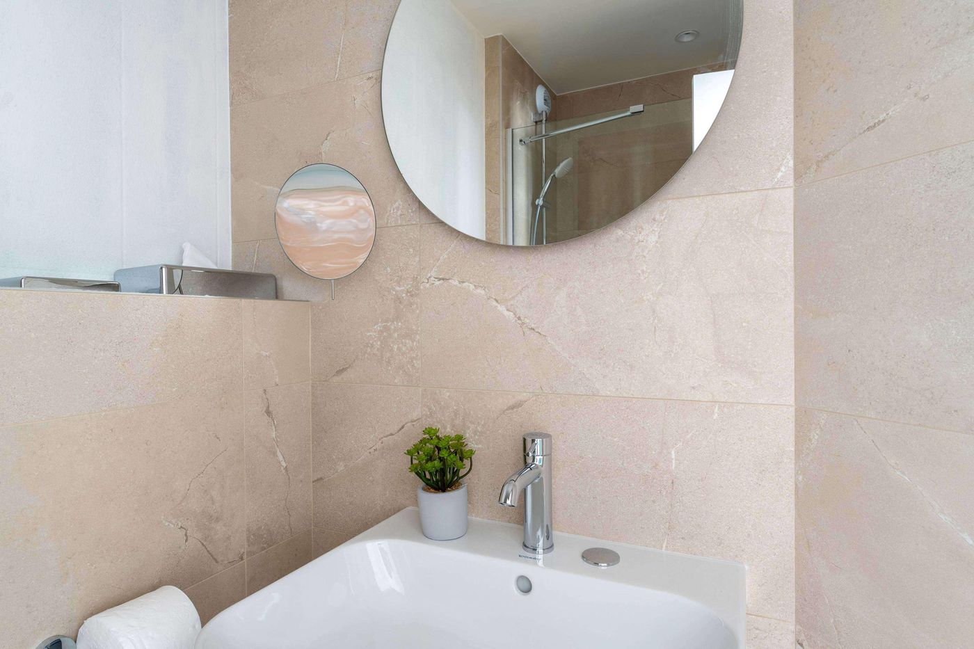 Acadia-Astotel-Room-14